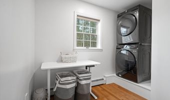 43 Darling Parke Dr, Bangor, ME 04401