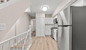 1118 W HAMBURG St, Baltimore, MD 21230