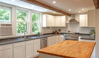 162 Alpine St, Aliquippa, PA 15001