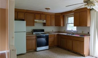 64 Perkins Ave, Cranston, RI 02910