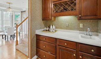 6211 YORKSHIRE Ter, Bethesda, MD 20814