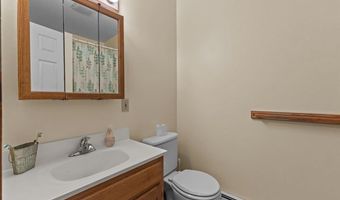 429 Polhemus Rd, Cambridge, VT 05464