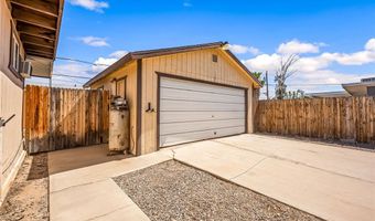 811 Safari Dr, Bullhead City, AZ 86442