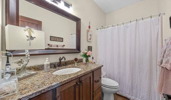 3352 Southridge Dr, Amana, IA 52203