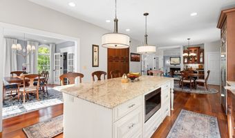 28 Hearthstone Pl, Andover, MA 01810