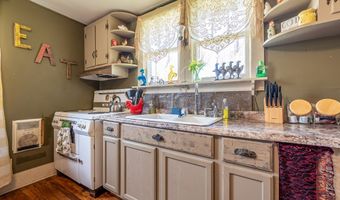 483 Store Hill Rd, Austinville, VA 24312