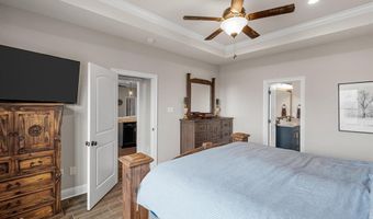 37 Crowder Dr, Benton, LA 71006