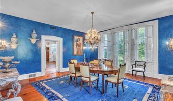 905 Goebel Ave, Savannah, GA 31404