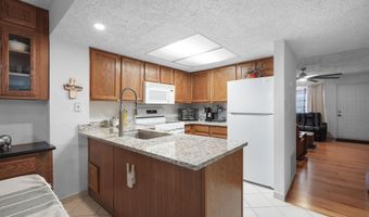 6041 Sequoia Rd NW D14, Albuquerque, NM 87120