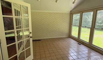 199 Williamsburg Ln, Athens, GA 30605