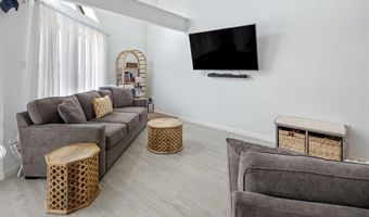 9 Pearl St 1G, Beach Haven, NJ 08008