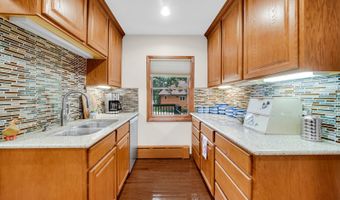 42034 N East Rd, Antioch, IL 60002
