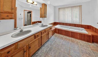 104 HOBSON Dr, Hockessin, DE 19707