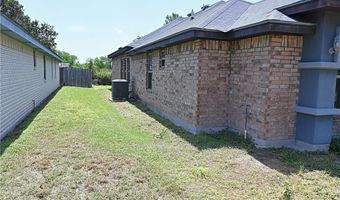 818 N 7th St, Alamo, TX 78516