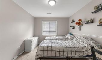 10033 ALLEN POINTE Dr, Allen Park, MI 48101