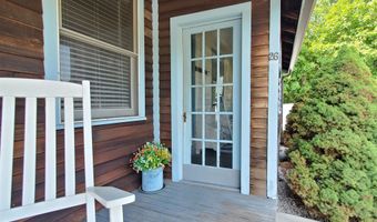 26 Wrentham St, Bellingham, MA 02019