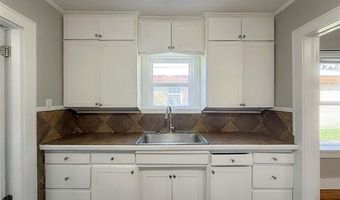 319 E 13th St, Ada, OK 74820