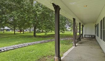 518 Old School Rd, Arnaudville, LA 70512