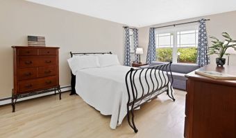 63 SCRIMSHAW Ln, Amagansett, NY 11930