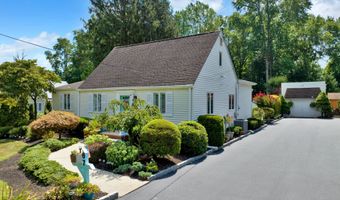 67 Swartzel Dr, Middletown, NJ 07748