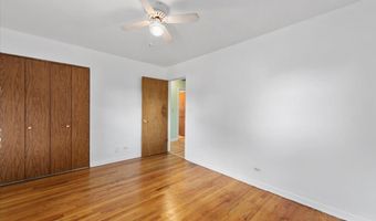 539 W Rose Ave, Addison, IL 60101