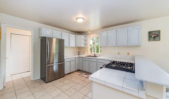 87-3476 MAMALAHOA Hwy, Captain Cook, HI 96704