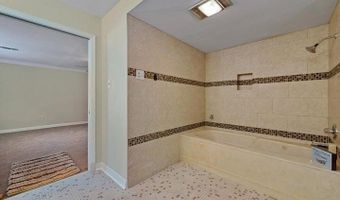 320 Lakeview Blvd, Biloxi, MS 39531