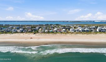 205 Club Colony Dr, Atlantic Beach, NC 28512