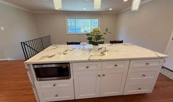 4721 SPRINGBROOK Dr, Annandale, VA 22003