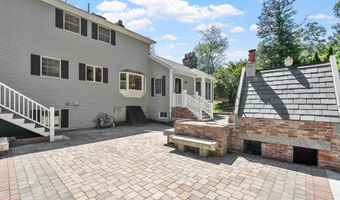 4 Battcock Rd, Billerica, MA 01821