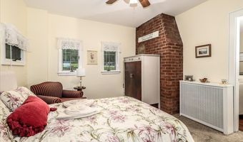 10 N Beech Tree Rd, Brookfield, CT 06804