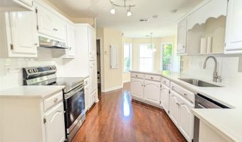 240 LEAF Ln, Alabaster, AL 35007