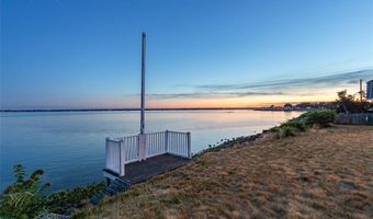 10 Blanding Ave, Barrington, RI 02806