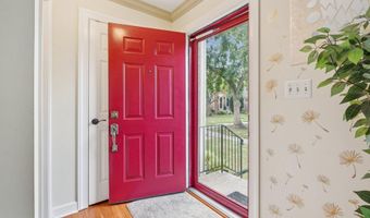 21180 HEDGEROW Ter, Ashburn, VA 20147