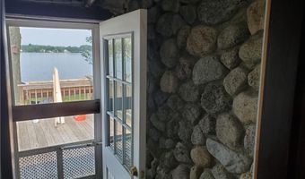 95 Mohawk St, Coventry, RI 02816