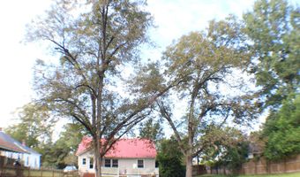 906 Fair St, Camden, SC 29020