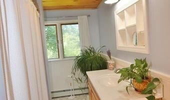1647 Broadway, Bangor, ME 04401