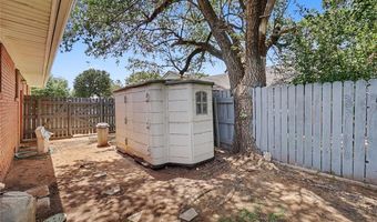 345 Lakeside Dr, Altus, OK 73521
