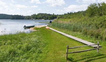 132 Dawn Dr, Becket, MA 01223