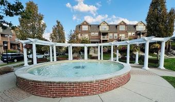 2736 BARCLAY Way NE 4, Ann Arbor, MI 48105