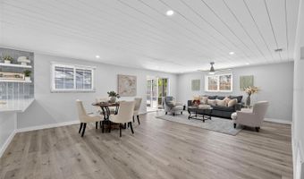 635 JAMAICA Cir E, Apollo Beach, FL 33572