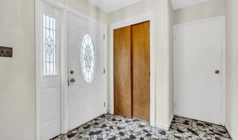 103 Hallberg Ave, Bergenfield, NJ 07621