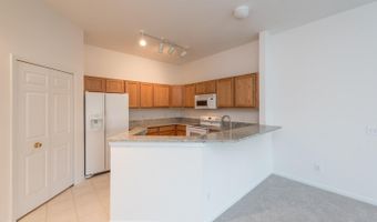 2800 S Knightsbridge Cir, Ann Arbor, MI 48105
