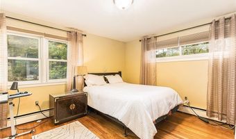529 Shippeetown Rd, East Greenwich, RI 02818