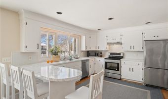 11 O'Donnell Rd, Middletown, RI 02842