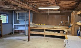 13 N Shore Dr, Barnstead, NH 03225