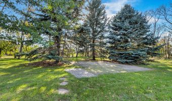 38397 Richmond Heights Dr, Aberdeen, SD 57401