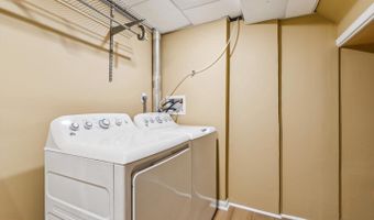 7714 ARLEN St, Annandale, VA 22003