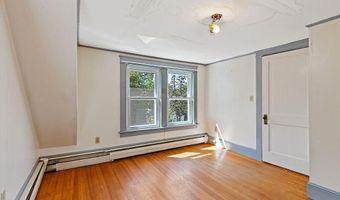 32 Murray St, Augusta, ME 04330