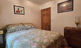 13 N Shore Dr, Barnstead, NH 03225
